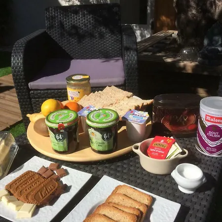 Aux Delices De L'olivier Couette-café *